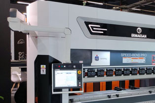 Ergonomic Controller Arm